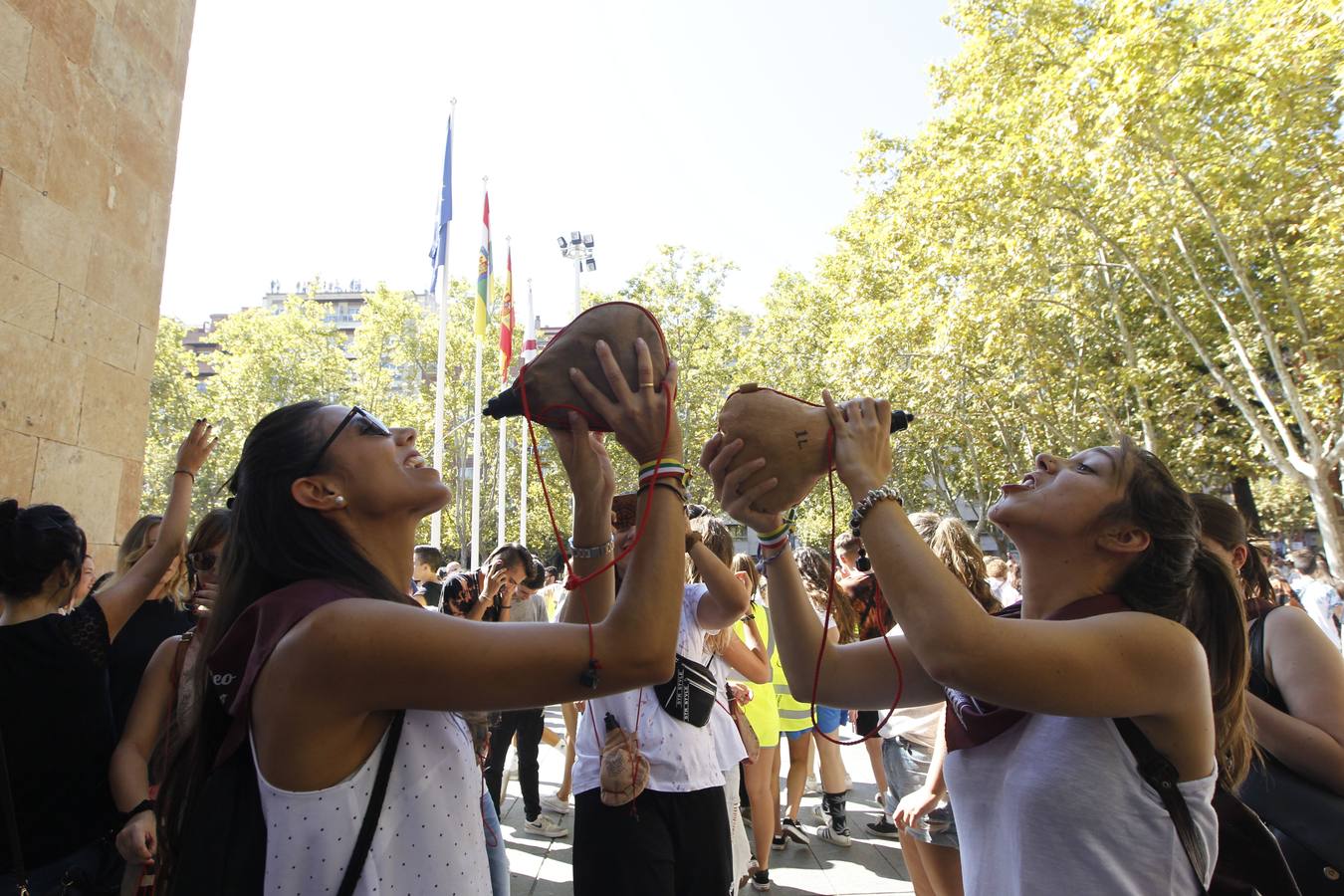 Las imágenes de la plaza del Ayuntamiento en el disparo del cohete