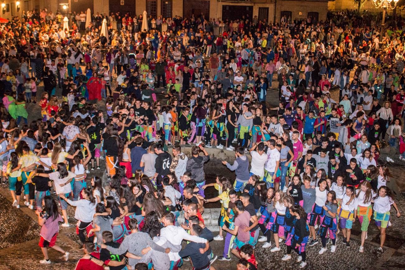 Fotos: Disparo del cohete de las fiestas de Gracias y de San Jerónimo Hermosilla en Santo Domingo