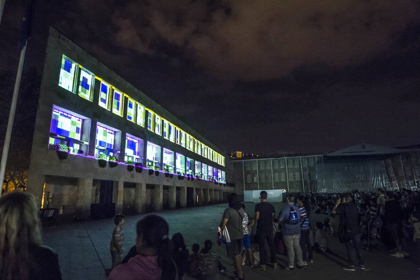 IraltaVR y Rodrigo Tamariz fueron los encargados del Video Mapping en el Ayuntamiento de Logroño este lunes 17 de septiembre