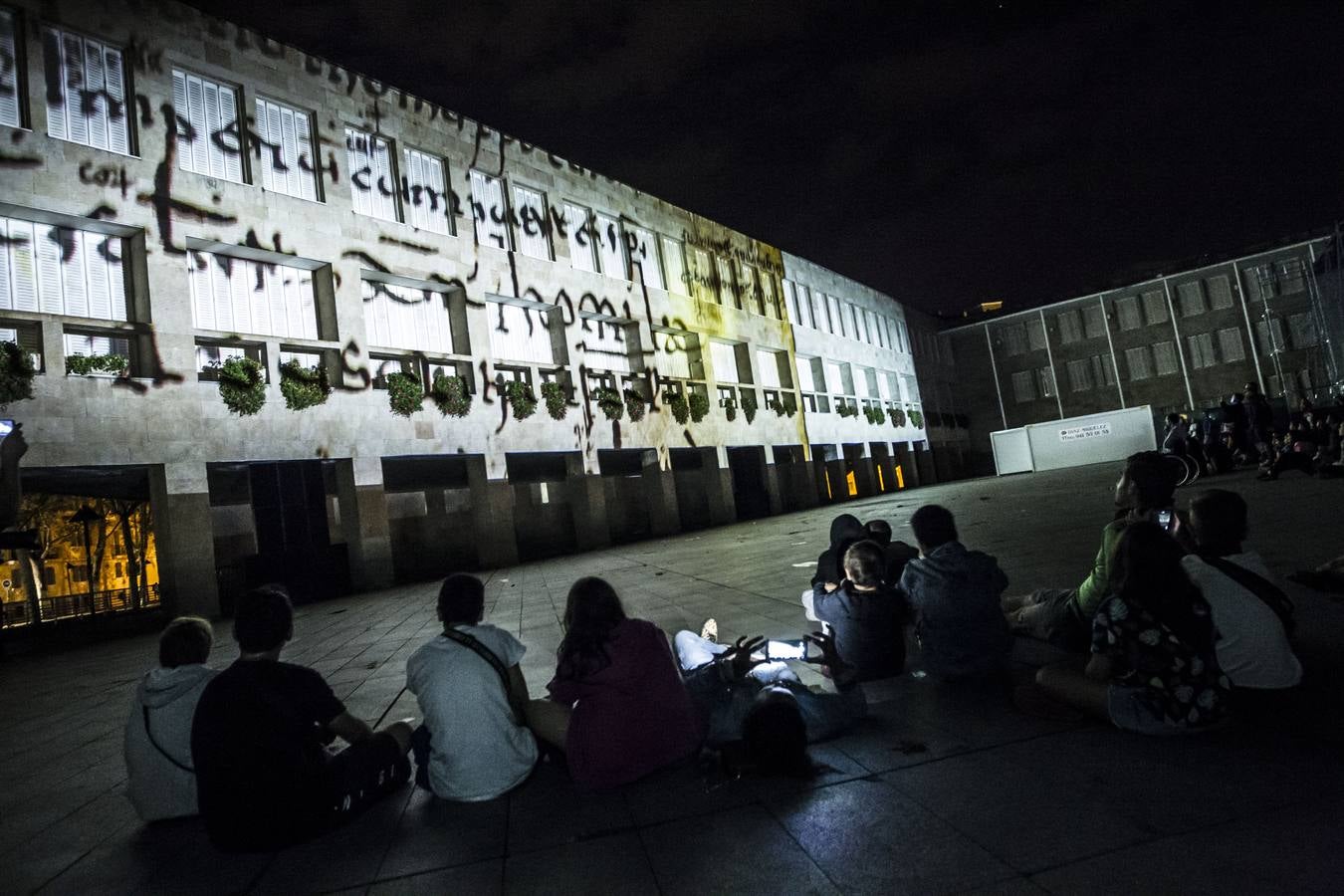 IraltaVR y Rodrigo Tamariz fueron los encargados del Video Mapping en el Ayuntamiento de Logroño este lunes 17 de septiembre