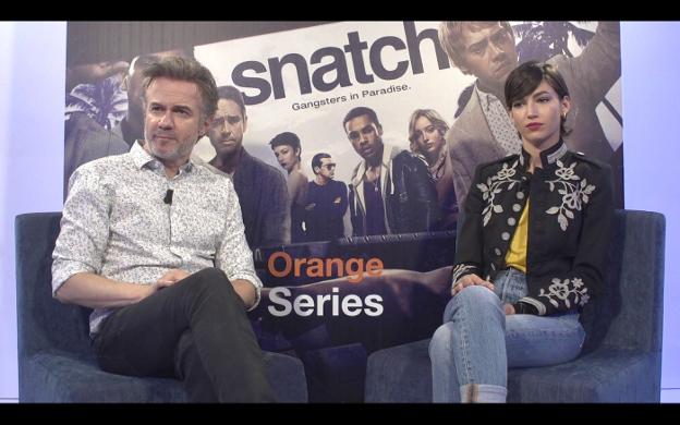 Los actores Tristán Ulloa y Úrsula Corberó, que participan en la segunda temporada de la serie 'Snatch', rodada en España. :: Sony Pictures