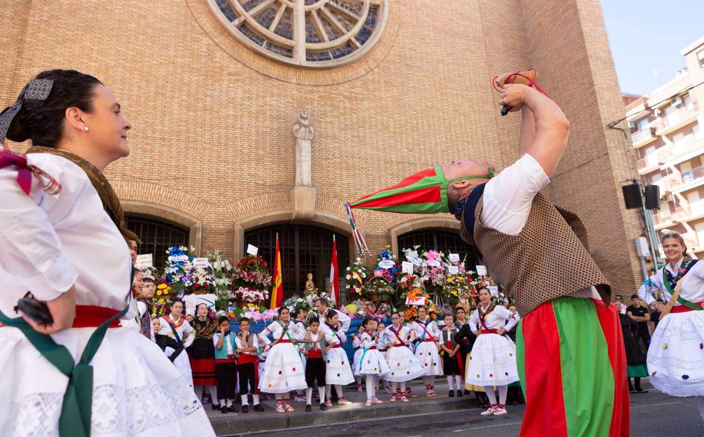 Fotos: Ofrenda floral a la virgen de Valvanera