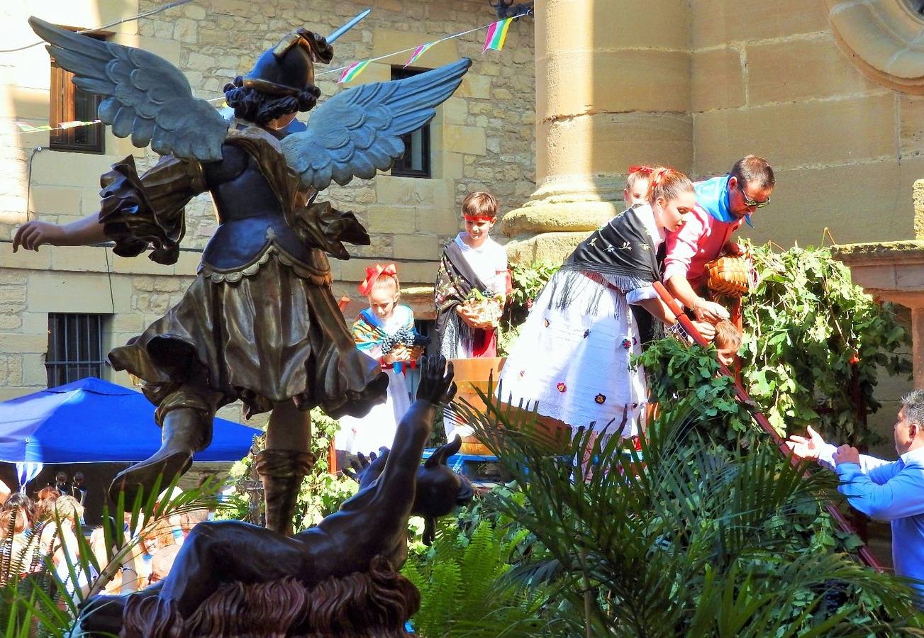 Fotos: Fiestas de San Miguel en Cuzcurrita