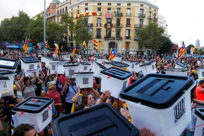 180.000 personas han acudido a la manifestación de Barcelona para conmemorar el primer aniversario del 1-O, según la Guardia Urbana