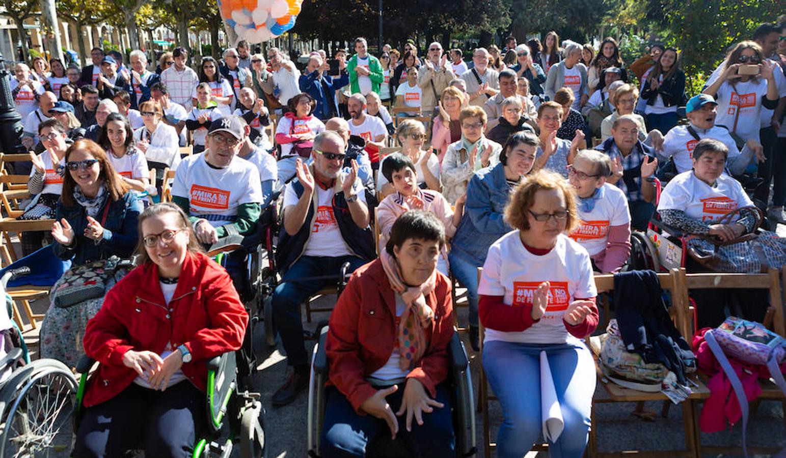 La Rioja ha abogado hoy, en el Día Mundial de la Parálisis Cerebral, por el derecho a la sexualidad y a la intimidad de estas personas bajo la campaña «No mires hacia otro lado». La presidenta de ASPACE La Rioja, Manuela Muro, ha leído el manifiesto en el que ha insistido en que esa intimidad «es algo que ellos quieren». 