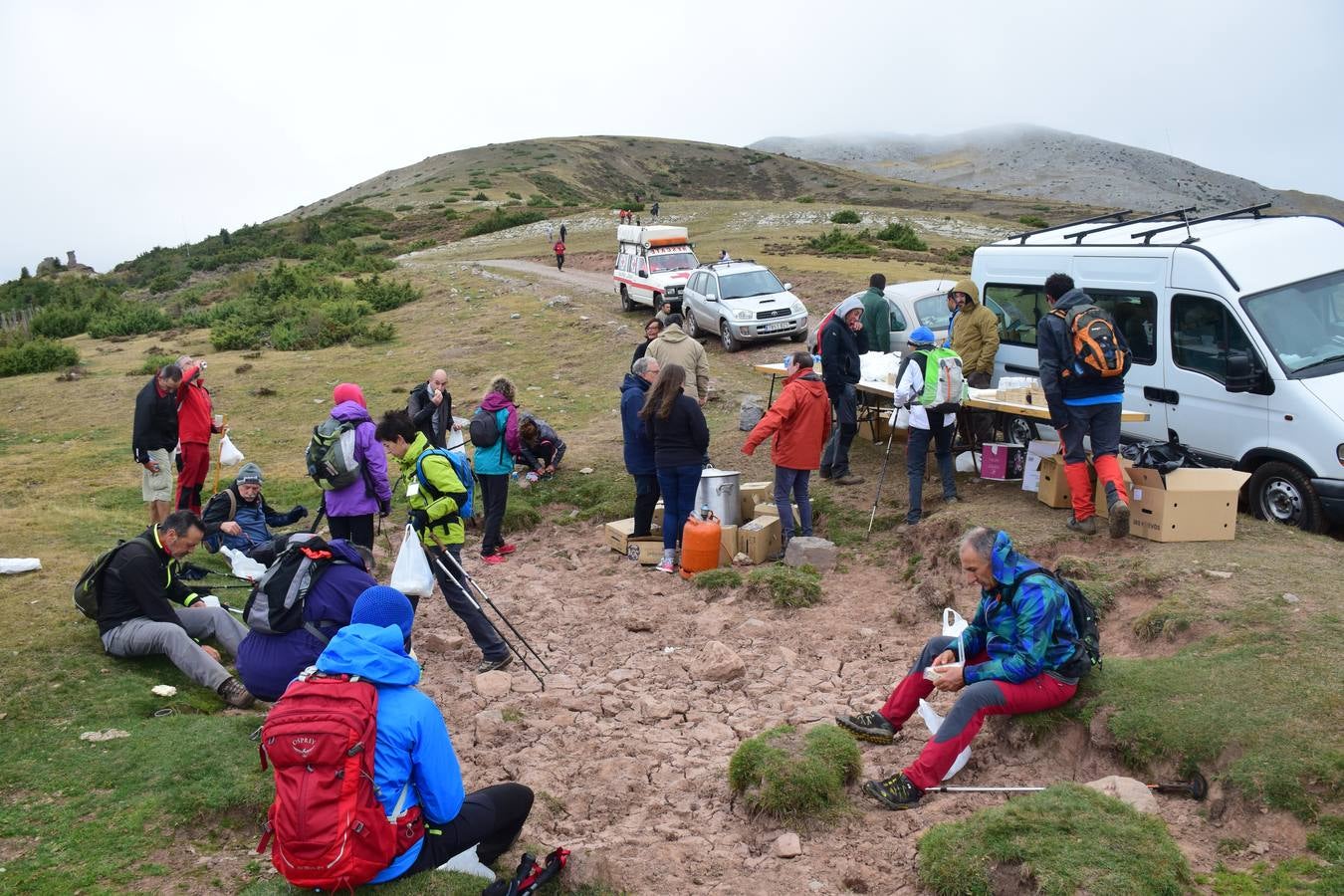 Cerca de 450 valientes tomaron la salida de la Marcha Hoyos de Iregua en Villoslada de Cameros