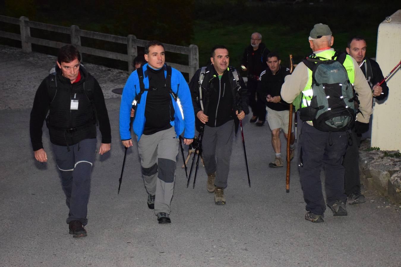 Cerca de 450 valientes tomaron la salida de la Marcha Hoyos de Iregua en Villoslada de Cameros