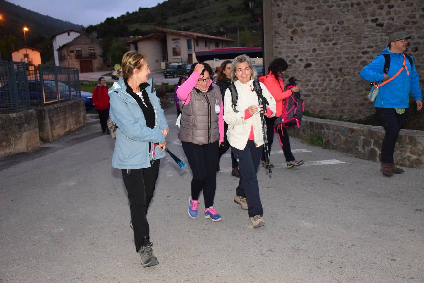 Cerca de 450 valientes tomaron la salida de la Marcha Hoyos de Iregua en Villoslada de Cameros