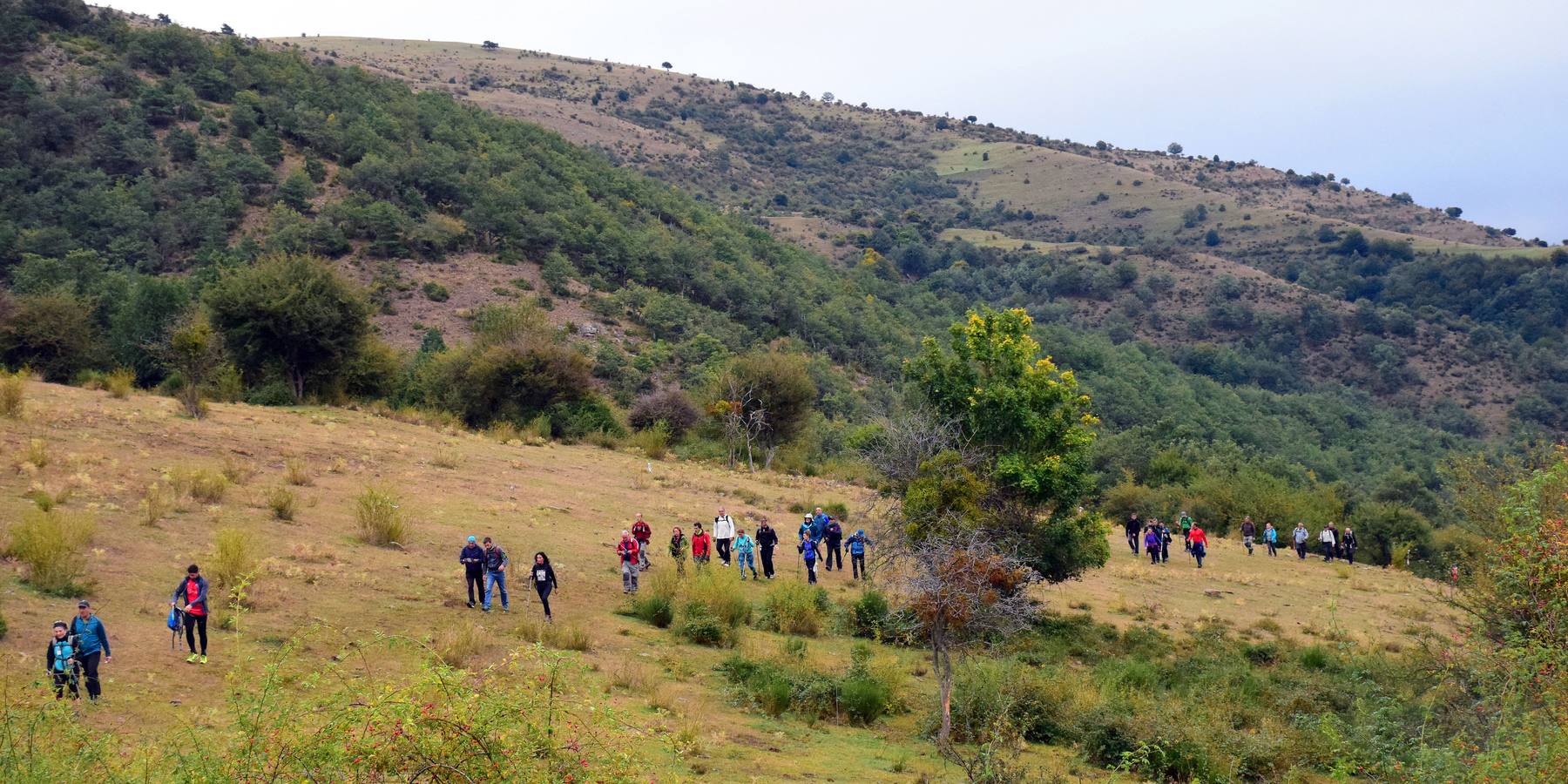 Cerca de 450 valientes tomaron la salida de la Marcha Hoyos de Iregua en Villoslada de Cameros