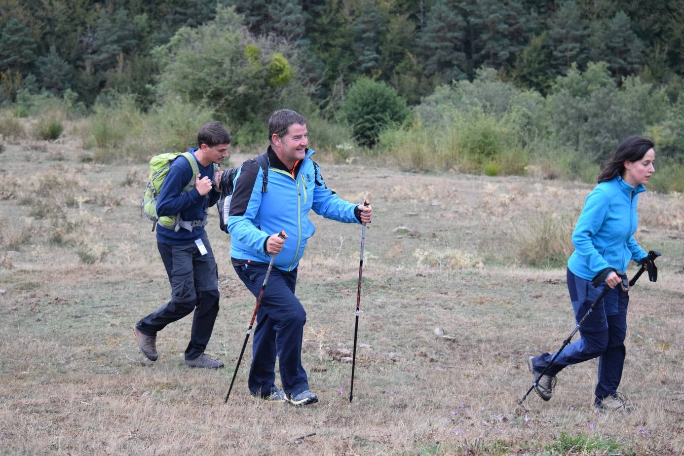 Cerca de 450 valientes tomaron la salida de la Marcha Hoyos de Iregua en Villoslada de Cameros