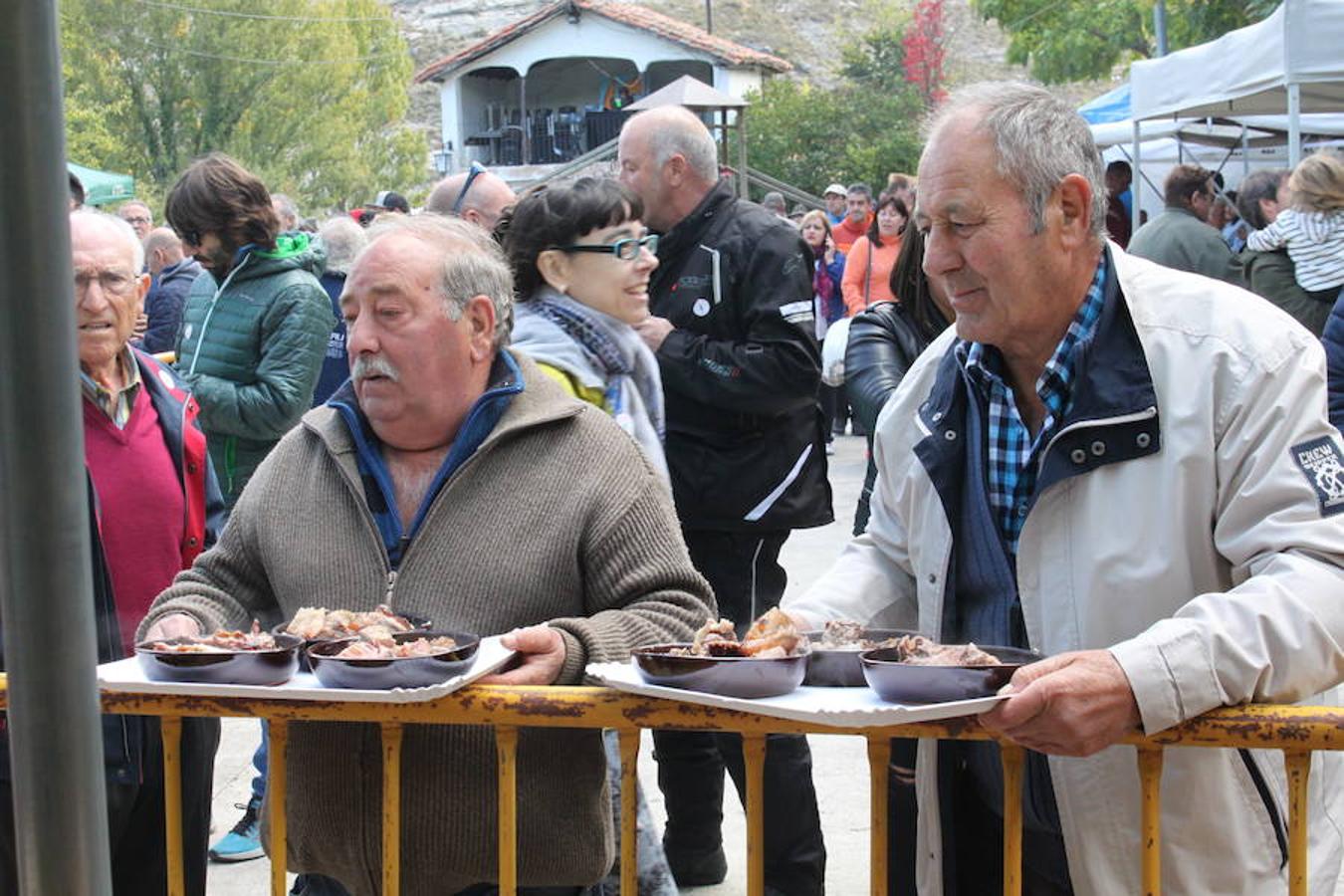 Imágenes correspondientes a la XVII Jornada de la Ternera Asada que se celebró el pasado domingo en Enciso.