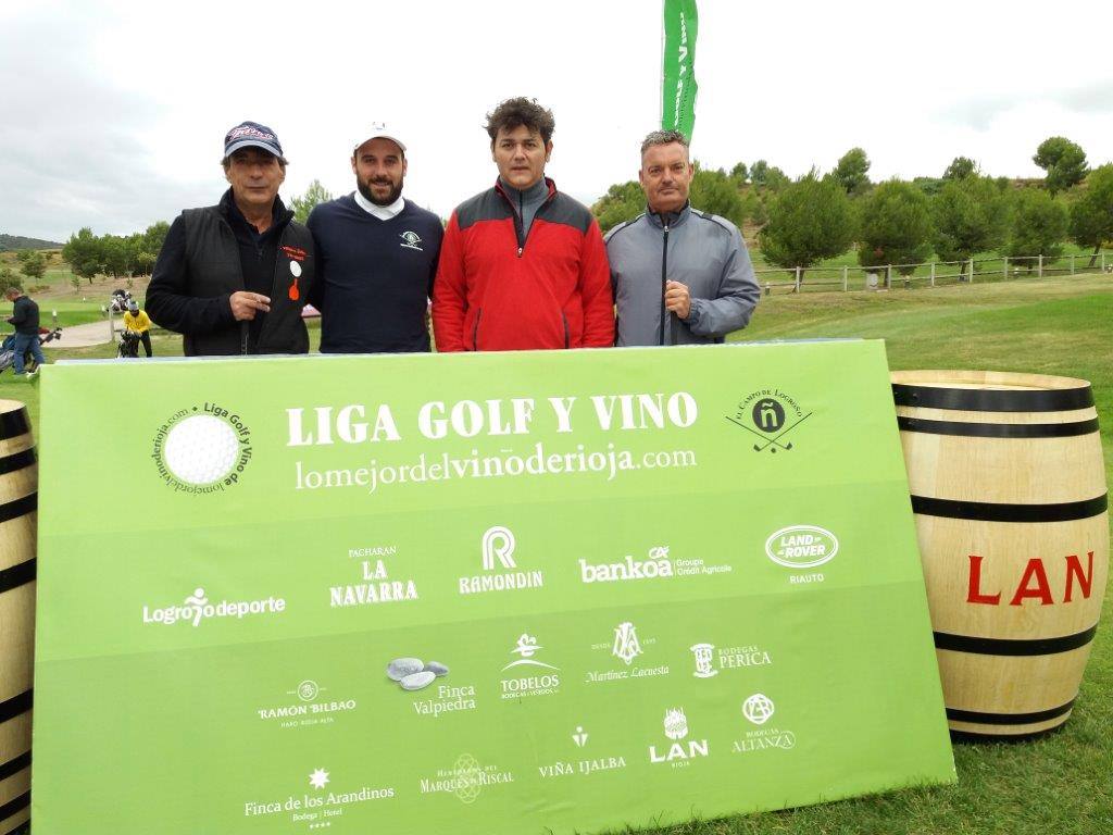 Fotos de salida del Torneo Bodegas LAN, de la Liga de Golf y Vino.