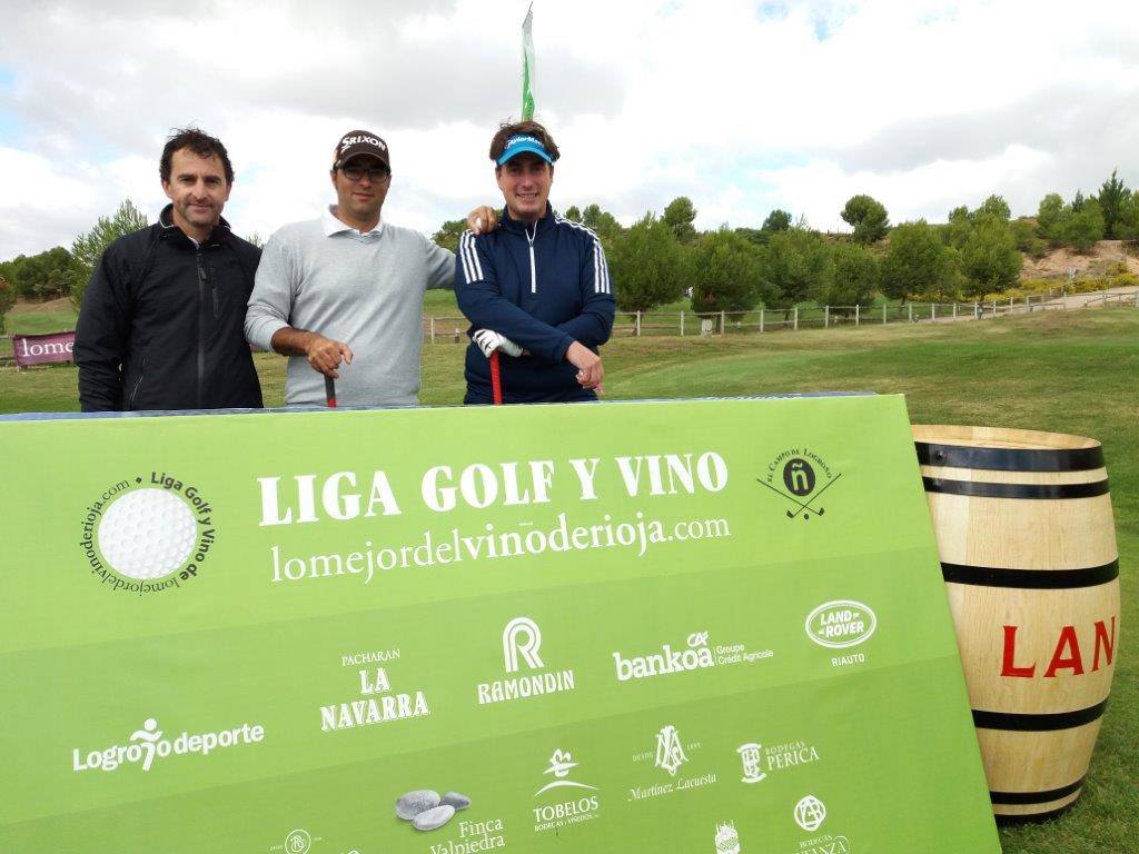 Fotos de salida del Torneo Bodegas LAN, de la Liga de Golf y Vino.