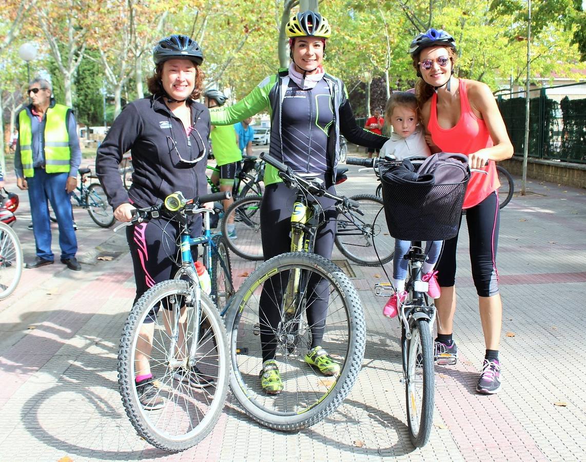 Las imágenes del paseo ciclista por los alrededores de Varea con la ciclista riojana