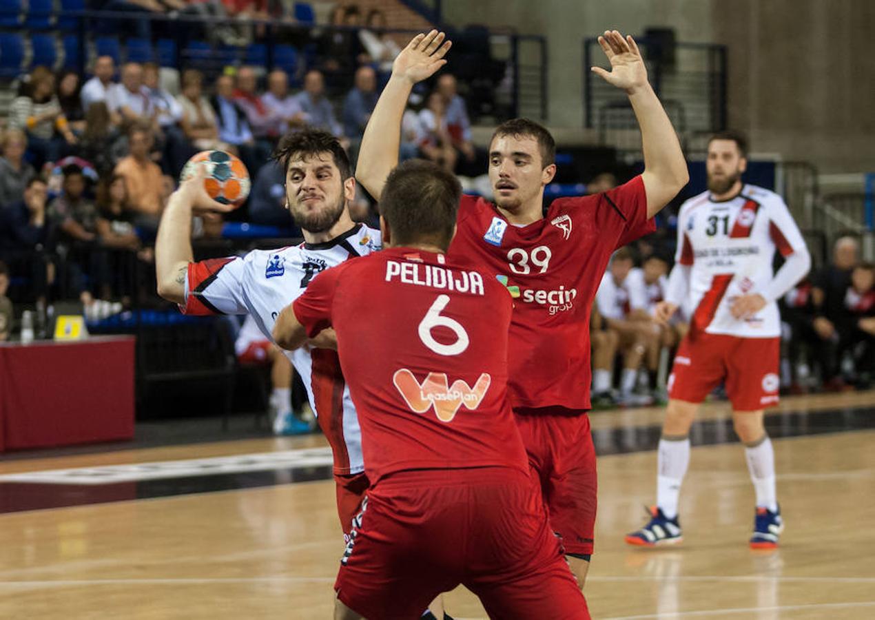 Empujados por el talento de Eduardo Cadarso el equipo riojano aplasta al Alcobendas 41-26 y asalta la segunda plaza de la Liga Asobal