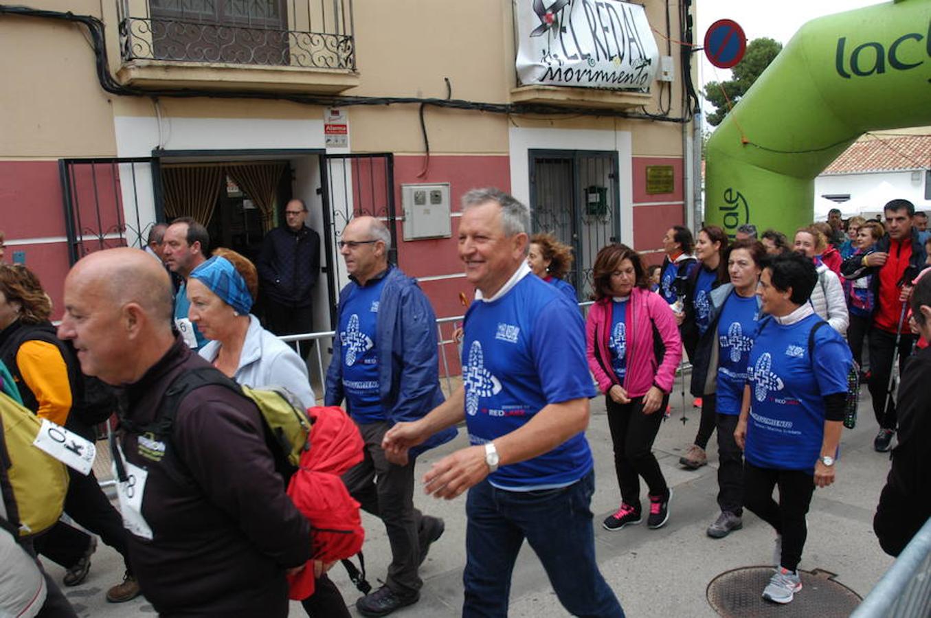 IV marcha solidaria de El Redal, en favor de AFA Rioja. En la cita han participado 370 personas y después también se han celebrado carreras sénior e infantil.