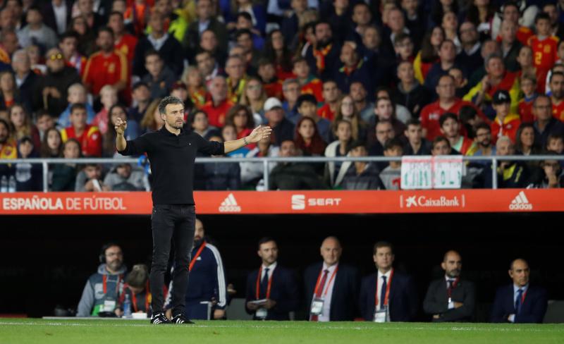 Luis Enrique, durante el partido ante Inglaterra.