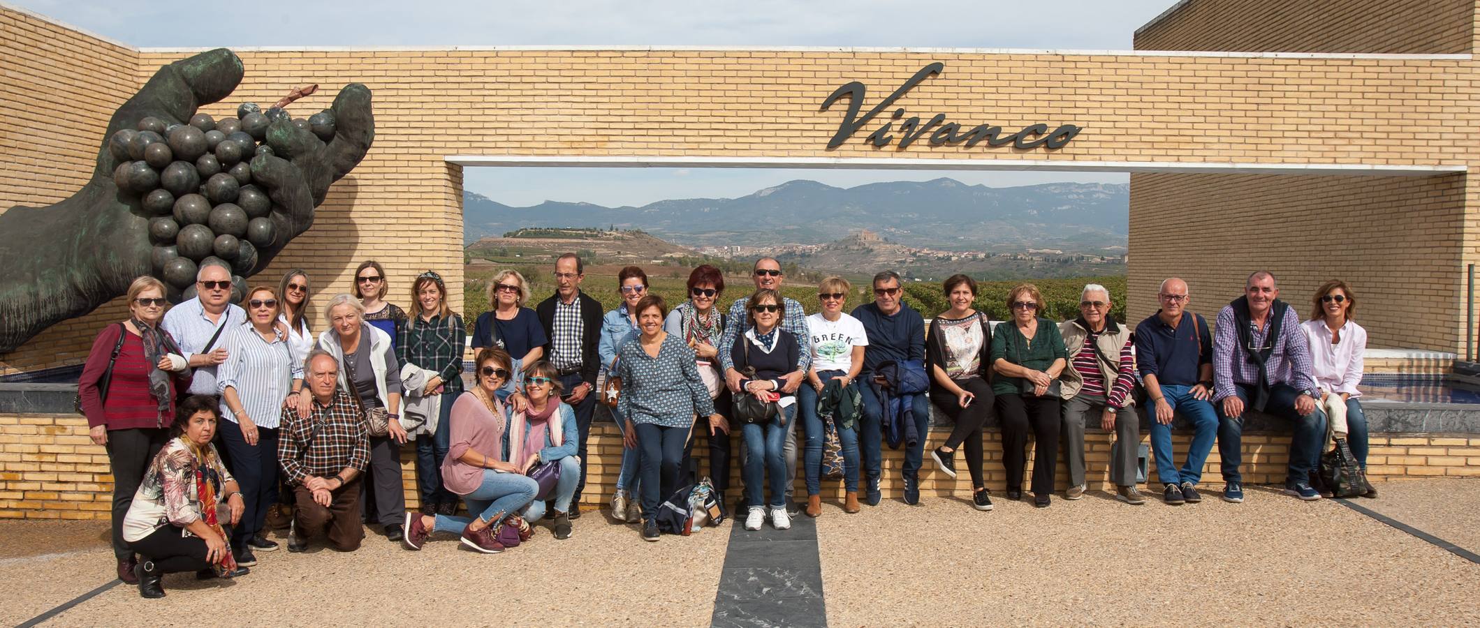 La Rioja Turismo estrena ruta enoturística inspirada en la novela de Andrés Pascual 'A merced de un dios salvaje'