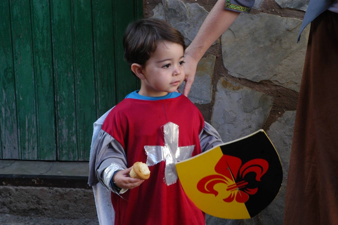 Cornago lleva trece años consecutivos celebrando unas jornadas de artesanía medieval que aprovechan uno de los entornos más llamativos de La Rioja, el formado por su castillo y la parroquia de San Pedro