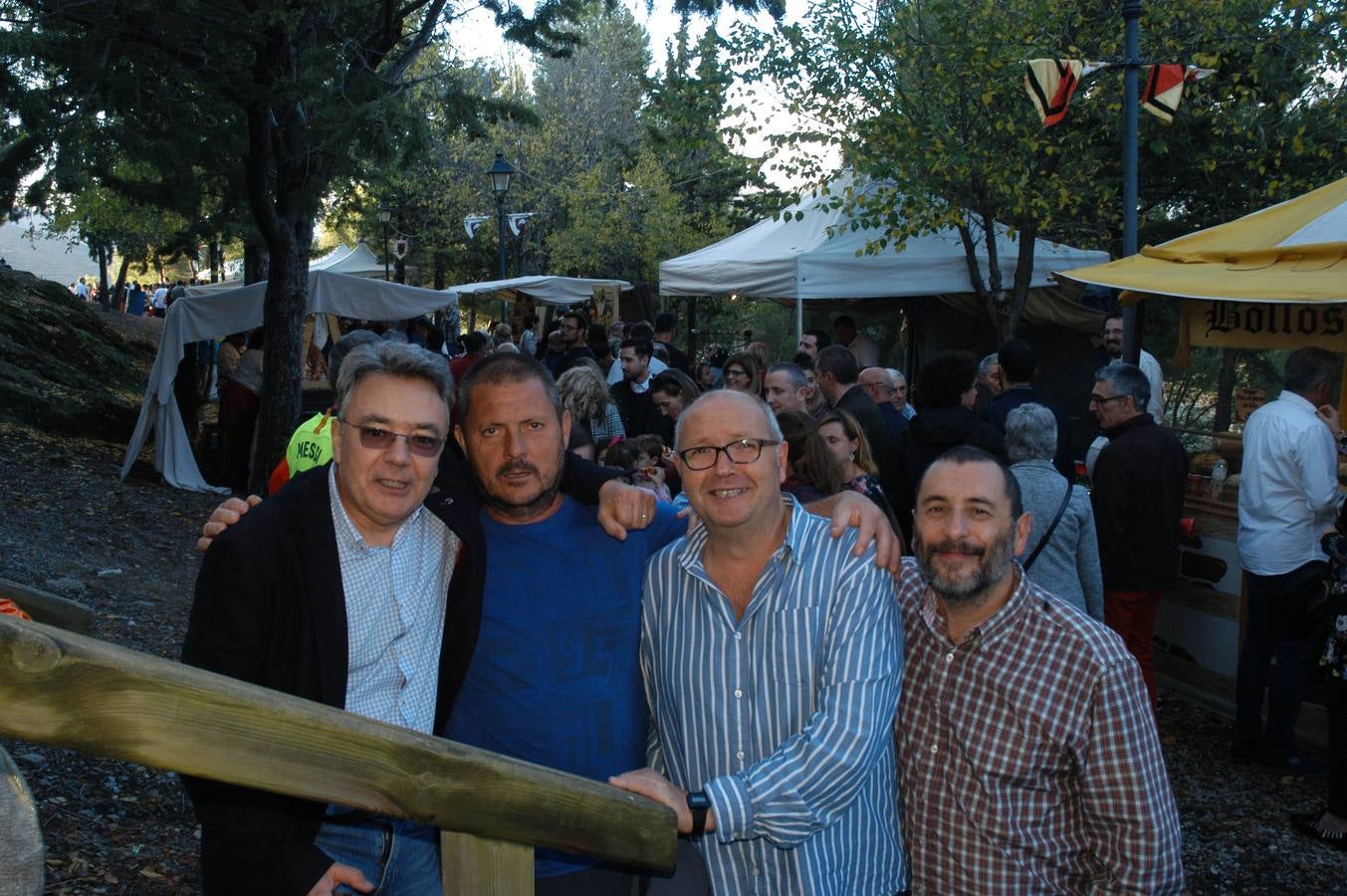 Cornago lleva trece años consecutivos celebrando unas jornadas de artesanía medieval que aprovechan uno de los entornos más llamativos de La Rioja, el formado por su castillo y la parroquia de San Pedro