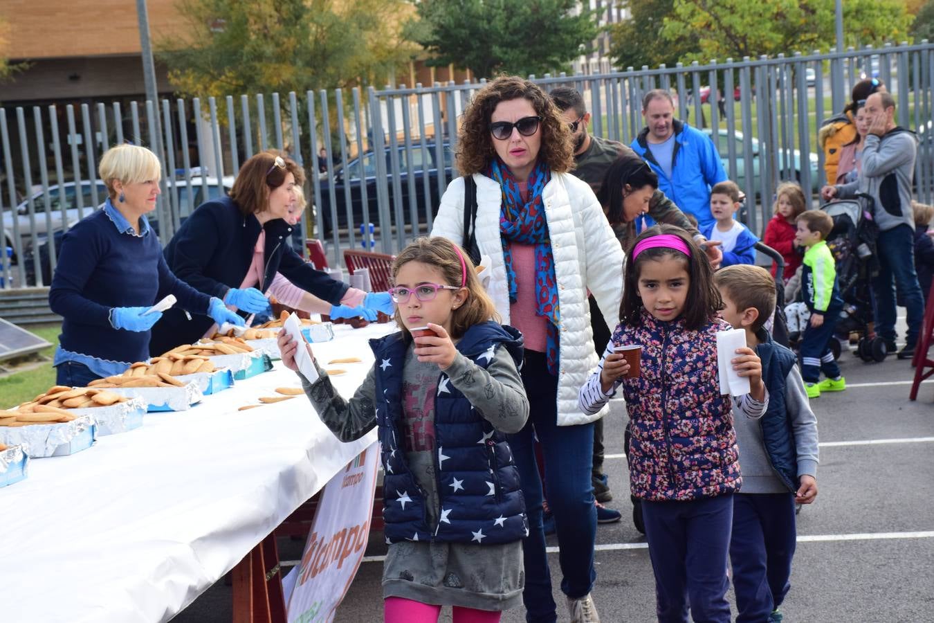 La Jefatura Superior de Policía de La Rioja celebró ayer su jornada de puertas abiertas, especialemente dedicada a los niños.