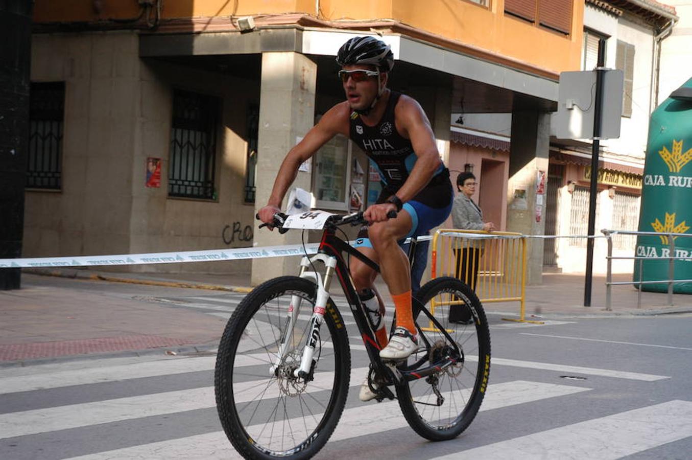 Imágenes del V duatlón disputado en Rincón de Soto el domingo.