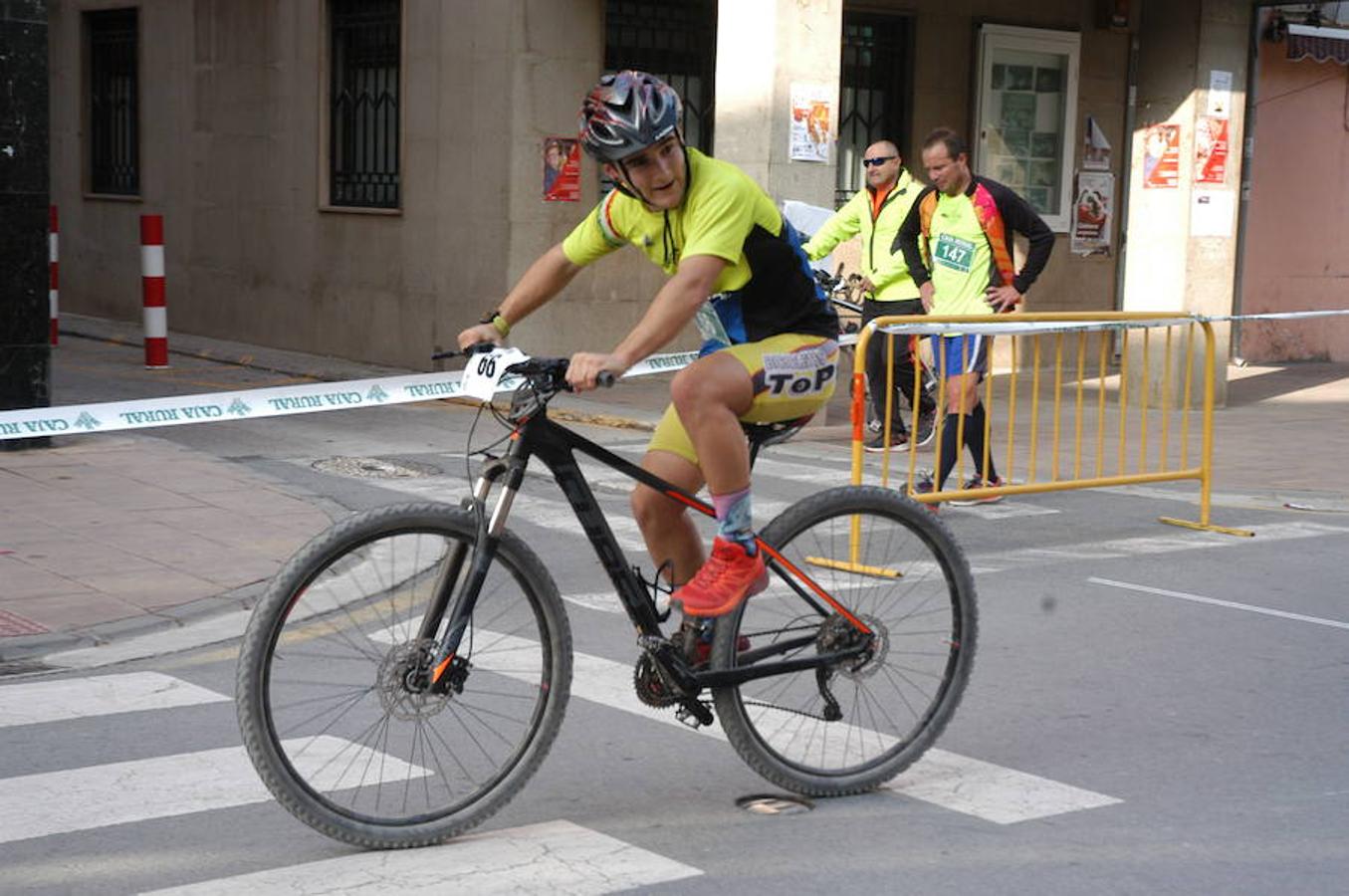 Imágenes del V duatlón disputado en Rincón de Soto el domingo.