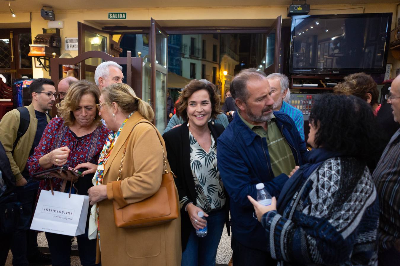 La socialista presenta su candidatura a encabezar la lista del PSOE a la Alcaldía de Logroño