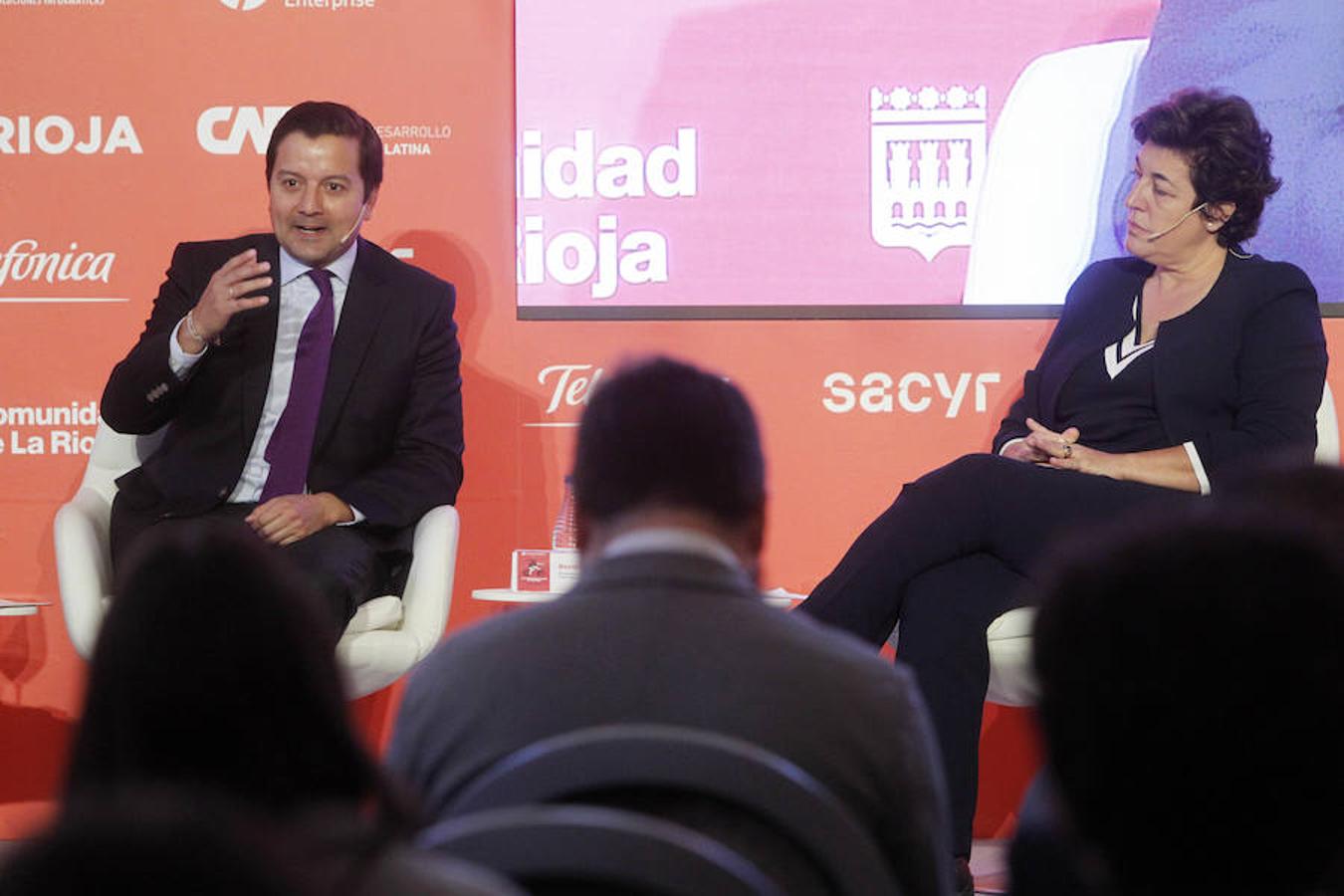 La tecnología inteligente para la gestión integral de la ciudad moderna y la conectividad ha centrado el contenido de la segunda jornada de Futuro en Español, a las que asisten expertos del sector tecnológico, educativo y urbanístico de España y América Latina.