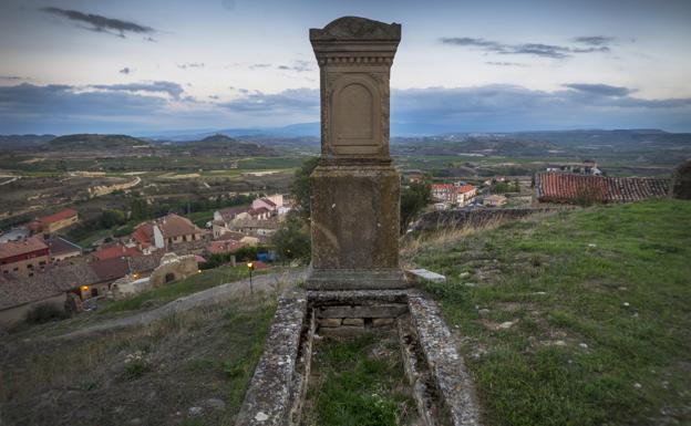 San Vicente de la Sonsierra. La tumba del abogado. :: 