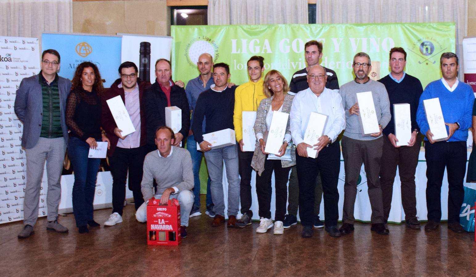 Entrega de premios a los ganadores del Torneo Bodegas Altanza, de la Liga de Golf y Vino de lomejordelvinoderioja.com.