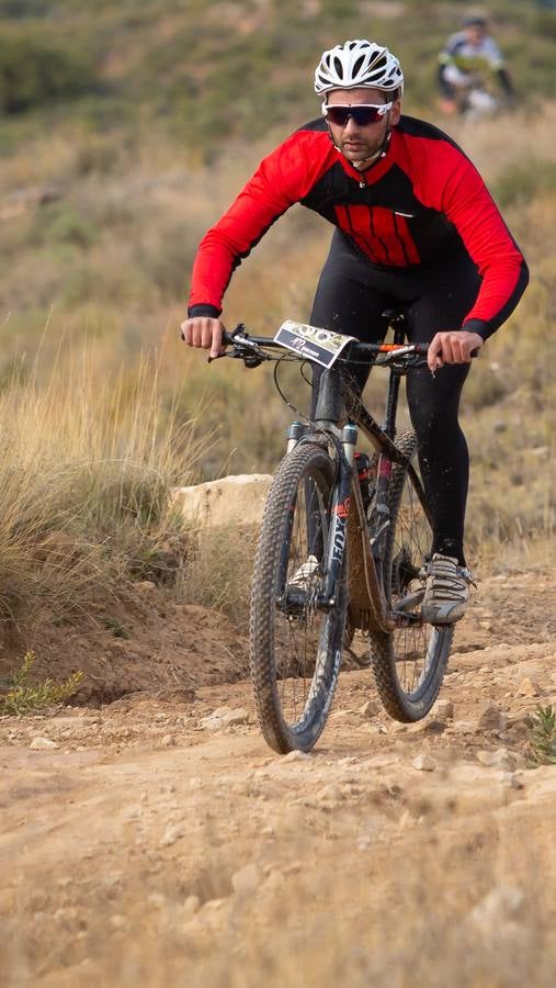 Más de 300 ciclistas participan en la Travesía del Mantible.