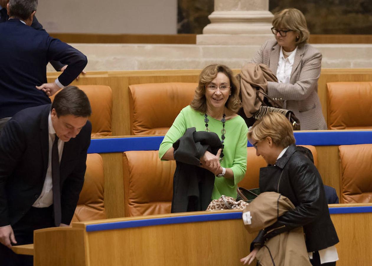 El presidente del Gobierno de La Rioja, José Ignacio Ceniceros ha respondido en el pleno del Parlamento regional a cuestiones sobre el reto demográfico, la economía en la región, el empleo público y el salario mínimo interprofesional (SMI). Parlamento.