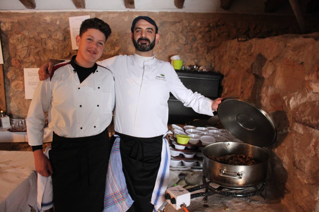 Decenas de personas disfrutaron de un paseo por este tesoro natural y saborearon los platos de cuatro cocineros riojanos