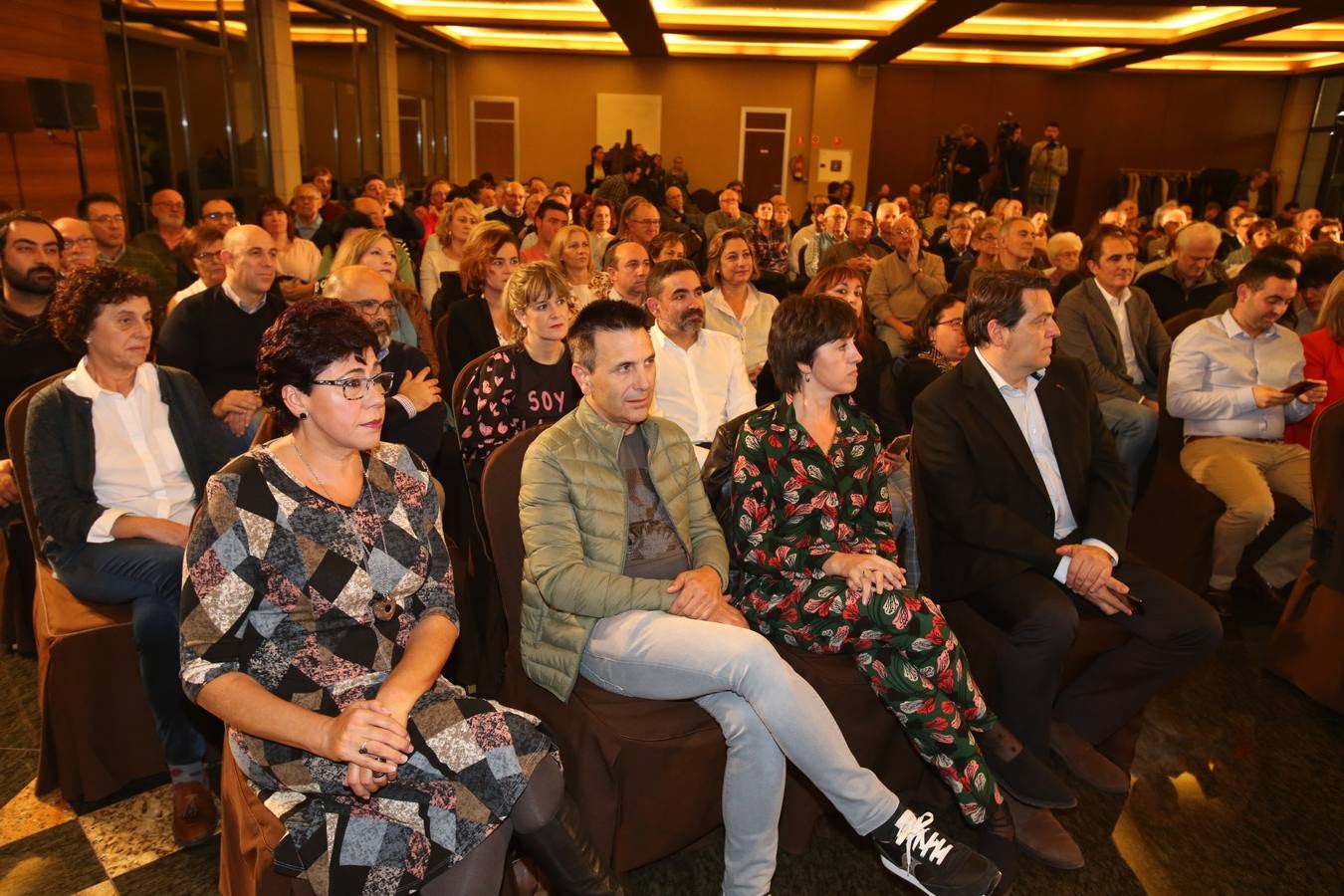Ha presentado su candidatura a la Presidencia de La Rioja en un acto al que ha asistido la vicepresidenta del Gobierno central, Carmen Calvo