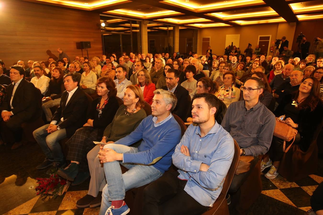 Ha presentado su candidatura a la Presidencia de La Rioja en un acto al que ha asistido la vicepresidenta del Gobierno central, Carmen Calvo