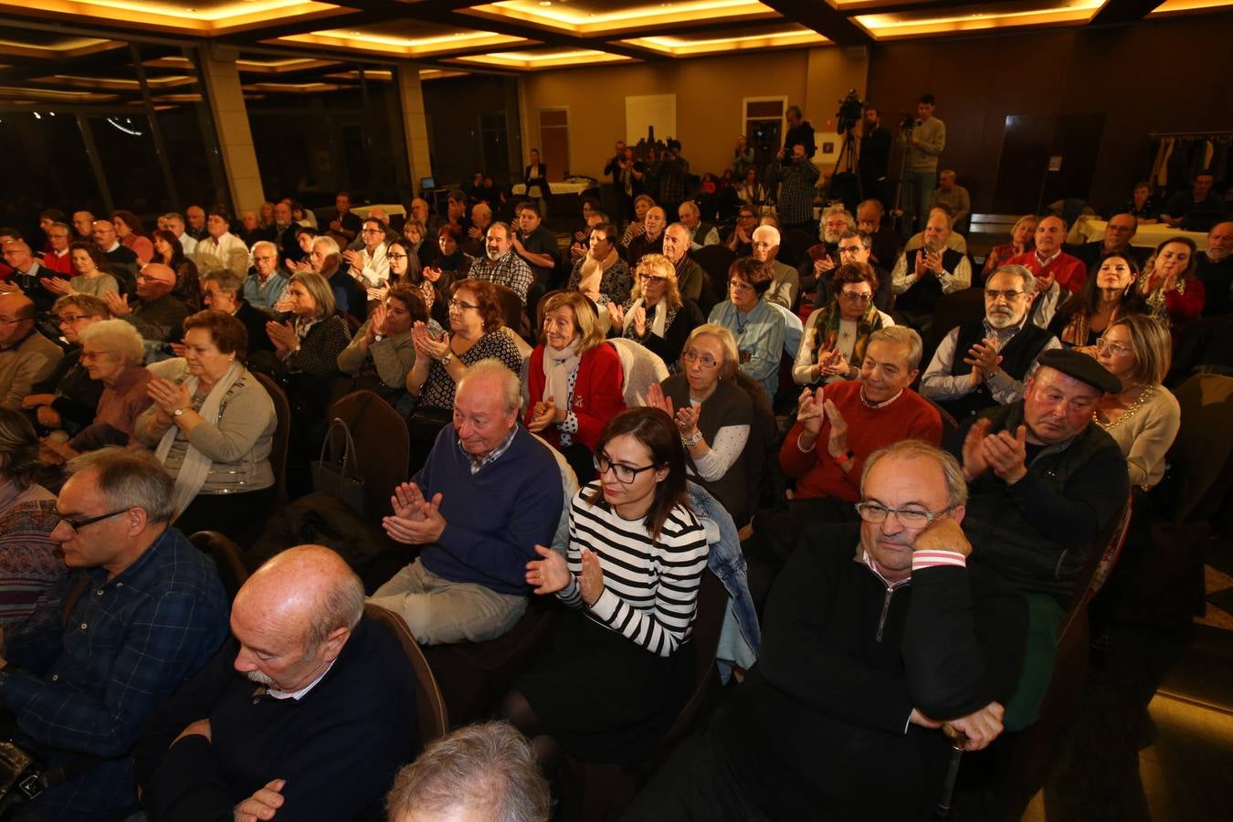 Ha presentado su candidatura a la Presidencia de La Rioja en un acto al que ha asistido la vicepresidenta del Gobierno central, Carmen Calvo