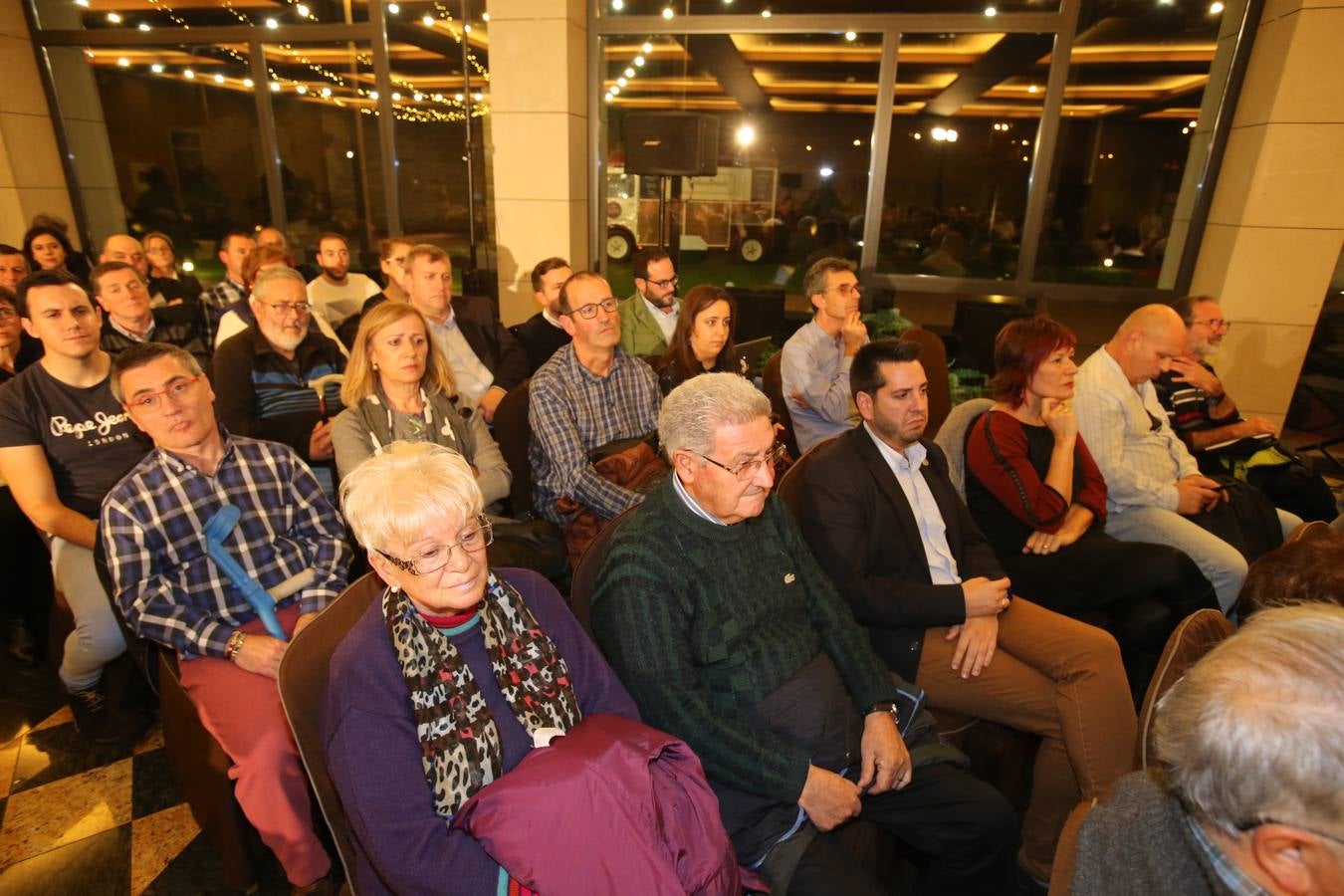 Ha presentado su candidatura a la Presidencia de La Rioja en un acto al que ha asistido la vicepresidenta del Gobierno central, Carmen Calvo