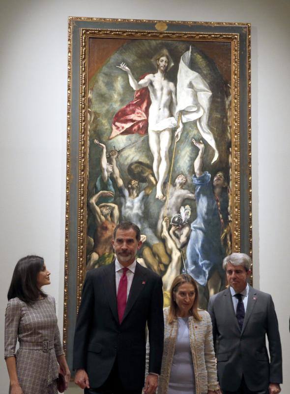 Los Reyes han inaugurado la exposición que conmemora los 200 años del Museo del Prado.