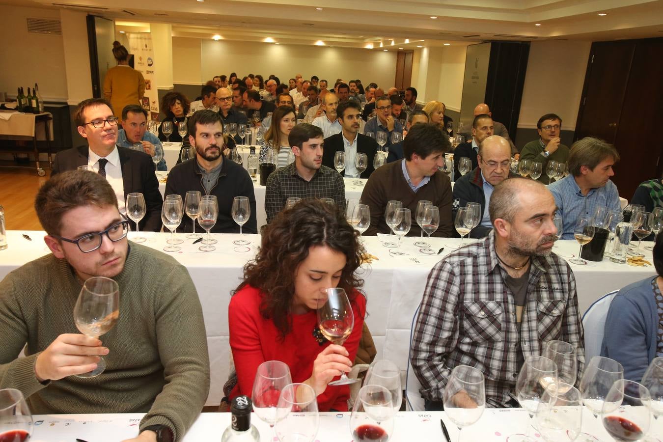 Lleno en la cata de lomejordelvinoderioja.com