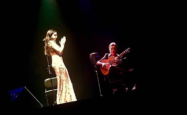 Rosalía 'in-extremis' en Logroño antes de que le sucediera todo