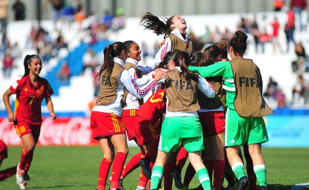 Las españolas celebran el pase a las semis. 