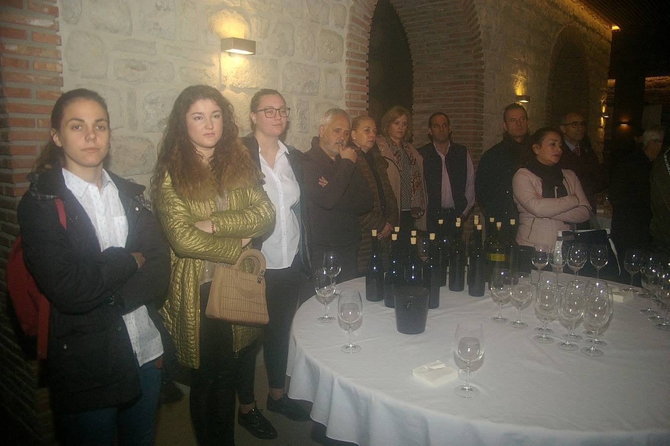 XVI Curso de Enología ´Ciudad de Cenicero´ organizado e impartido por la Universidad de La Rioja, dentro de sus Cursos de Verano. En esta edición las inscripciones han superado el centenar.