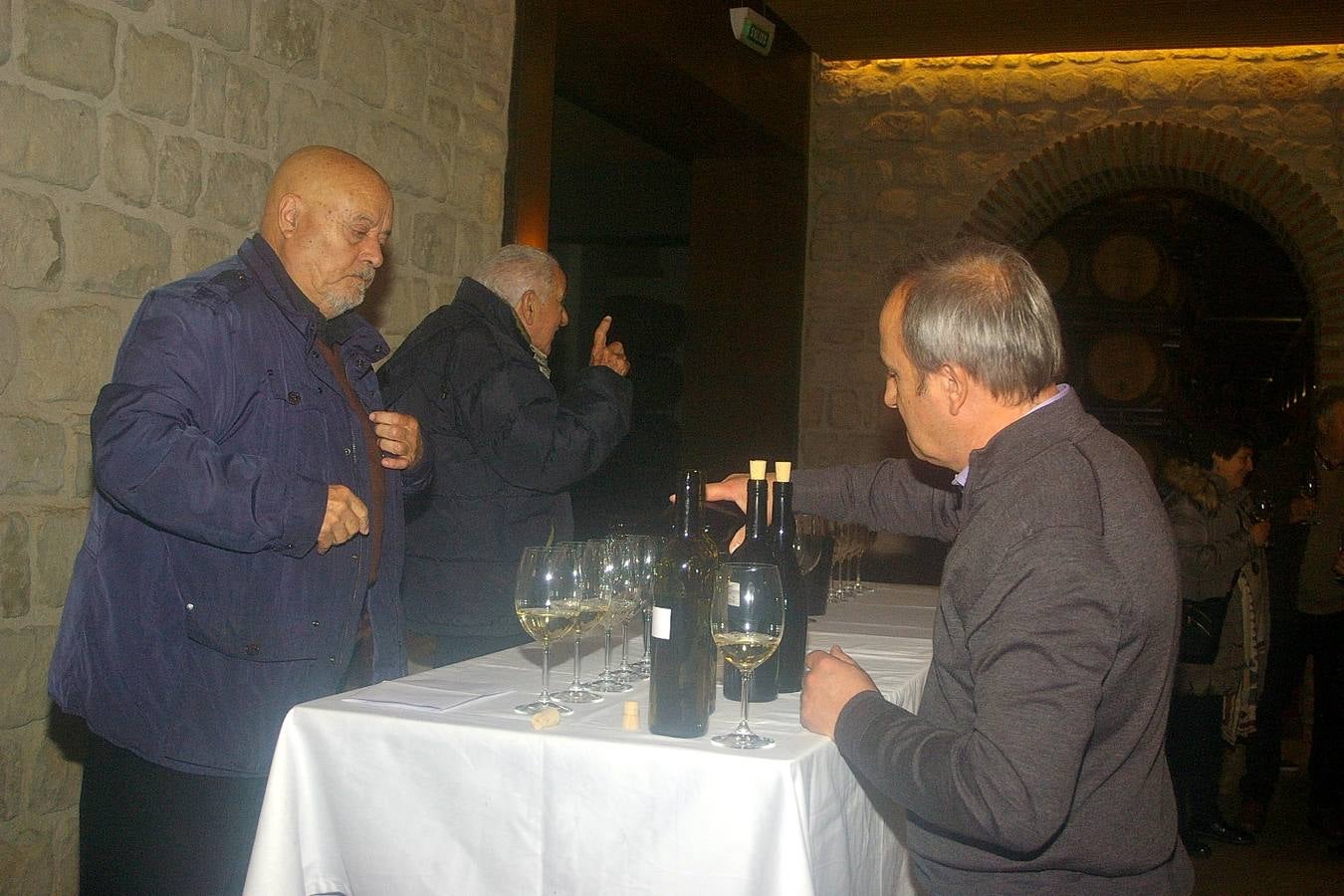 XVI Curso de Enología ´Ciudad de Cenicero´ organizado e impartido por la Universidad de La Rioja, dentro de sus Cursos de Verano. En esta edición las inscripciones han superado el centenar.