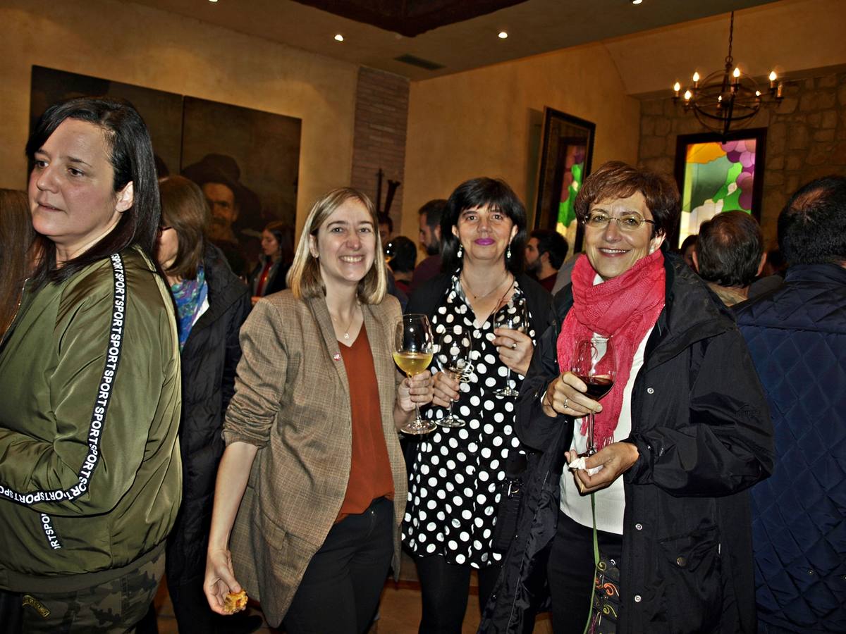 XVI Curso de Enología ´Ciudad de Cenicero´ organizado e impartido por la Universidad de La Rioja, dentro de sus Cursos de Verano. En esta edición las inscripciones han superado el centenar.