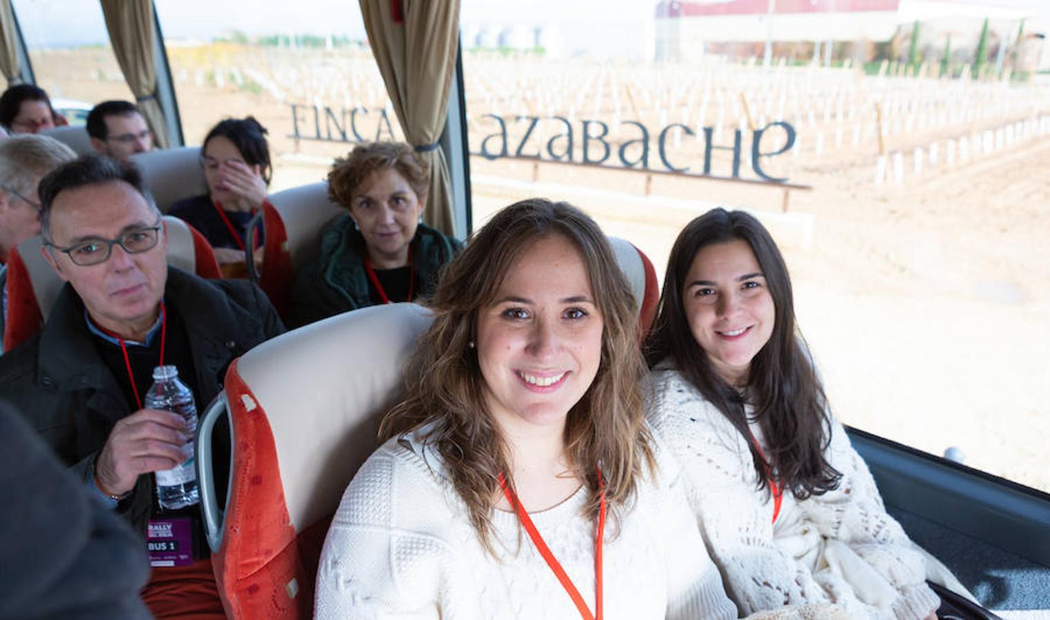 El sol y el buen tiempo se aliaron para hacer «la fotografía perfecta» en el VIII Rally Fotográfico del Rioja, que ayer reunió a 95 participantes y recorrió rincones y bodegas de Aldeanueva, Azagra y Navarrete