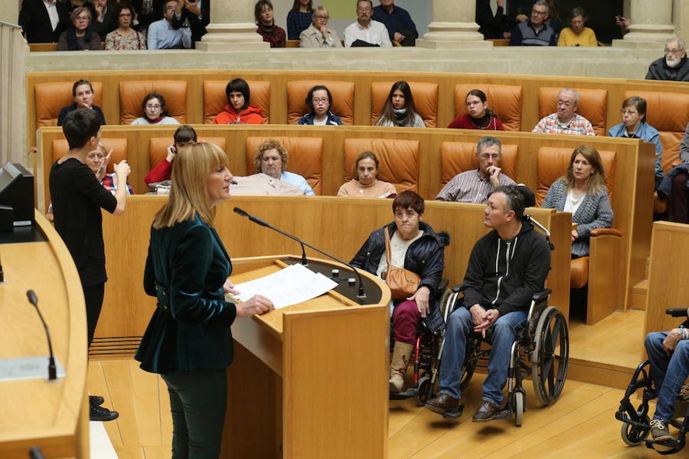 El Parlamento de La Rioja ha acogido el acto conmemorativo del Día Europeo e Internacional de las Personas con Discapacidad, organizado por el Comité Español de Representantes de Personas con Discapacidad (CERMI) en La Rioja. Parlamento.