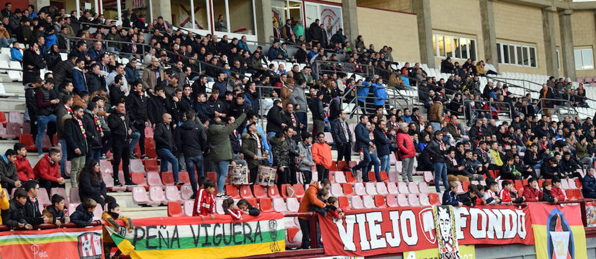 La UDL recuperó un punto en el partido jugado ayer en Las Gaunas contra la Real Sociedad B. El 1-1 llegó gracias a un cabezazo de Ander Vitoria en un córner tras el tempranero tanto guipuzcoano.