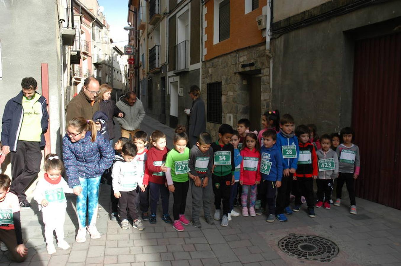 VI carrera 'Entre Dinosaurios Villa de Igea celebrada el domingo pasado por una ruta de más de 10 kilómetros campo a través en la que participaron 119 atletas. También hubo pruebas para niños en el casco urbano en las que compitieron 55 chavales.