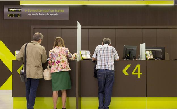 Interior de una sucurasl bancaria en Madrid. 